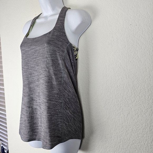 Lululemon Wild Tank Open Crossback Heathered Gray / Neon Yellow Size 6 - Picture 7 of 13